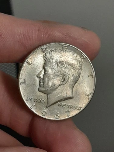 1967- P Kennedy Half Dollar (40% silver) #3