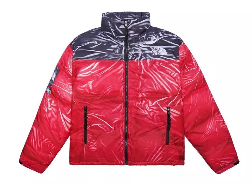 Veste Nuptse imprimée trompe lœil Supreme The North Face rouge
