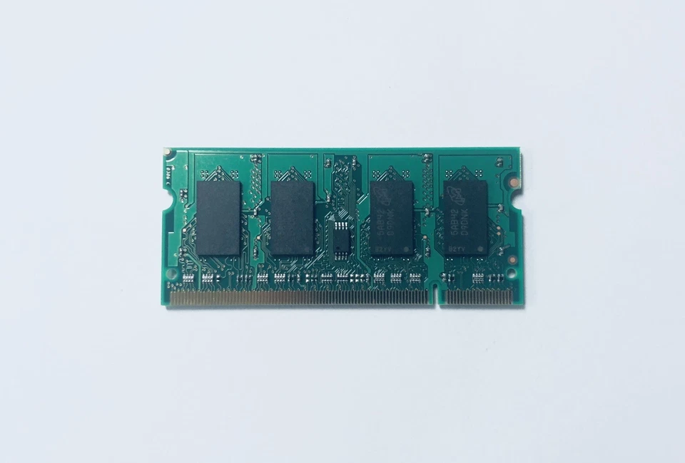 Micron 256MB DDR2-400 (PC2-3200) MT8HTF3264HDY-40EB3 SODIMM Laptop Memory - Image 2 of 2