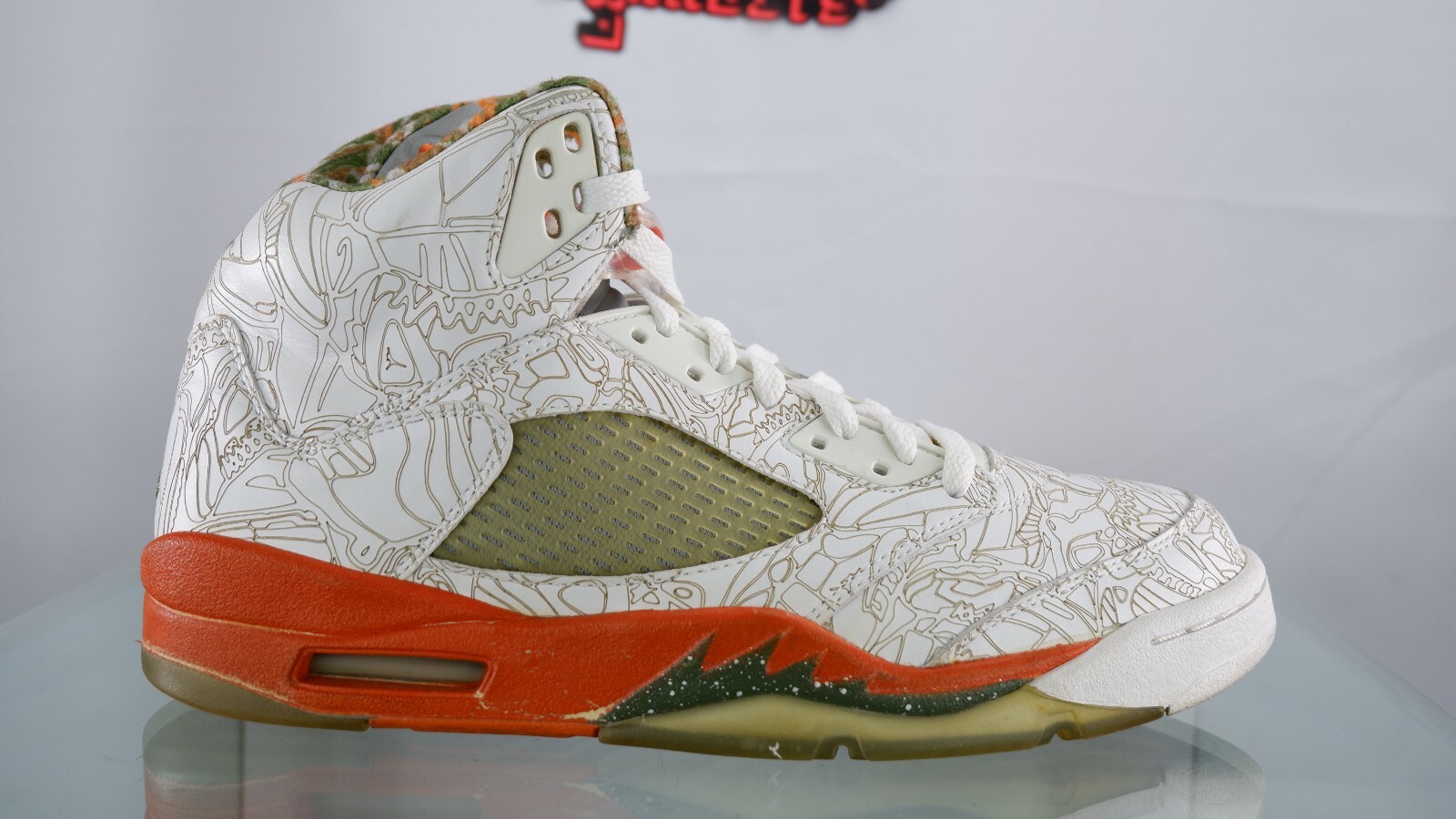 jordan laser 5