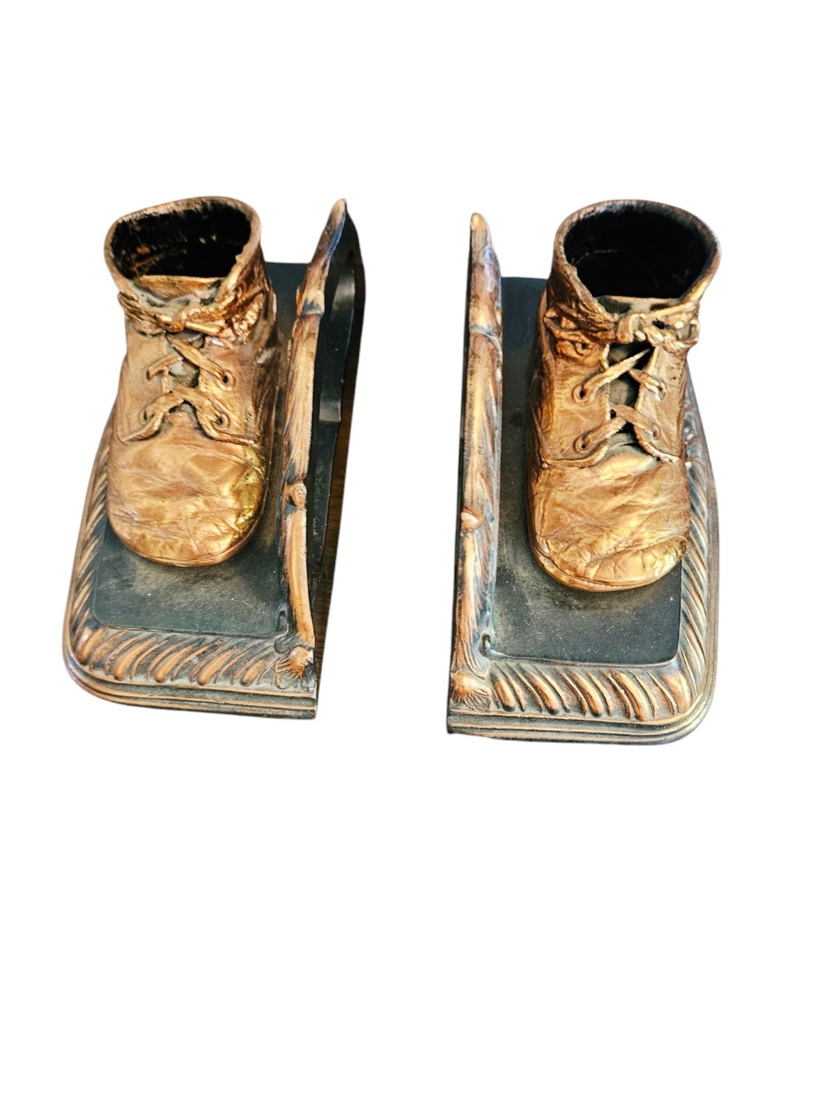 Bookends &ndash; Bron-shoe Co. 1983