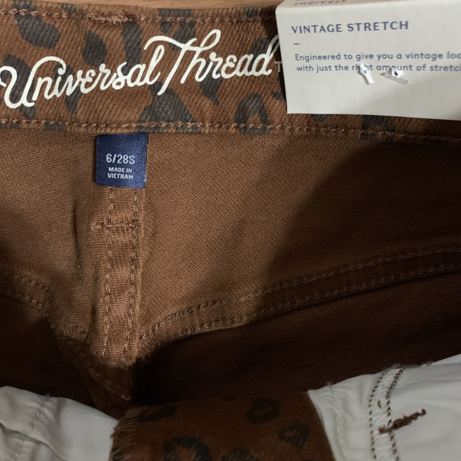 Universal Thread Vintage Leopard Print Jeans Size… - image 3