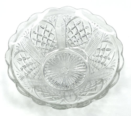 Vintage Pressed Glass Bowl W/ Diamond Pattern & Scalloped Edge 5.25" Diameter - Picture 3 of 5