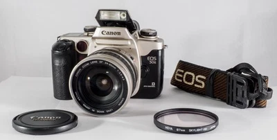 Boîtier pour appareil photo reflex argentique 35 mm Canon EOS 50E + objectif EF 35-80 mm F4-5,6. Testé. - Photo 1/4