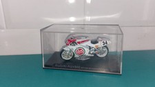 0102263 moto GP 1/24 Altaya suzuki RGV500 kevin schwantz 1993
