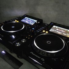 Coppia 2x Pioneer DJ CDJ-2000NXS2 110-240V CDJ2000NXS2 2000 NXS 2000NXS...