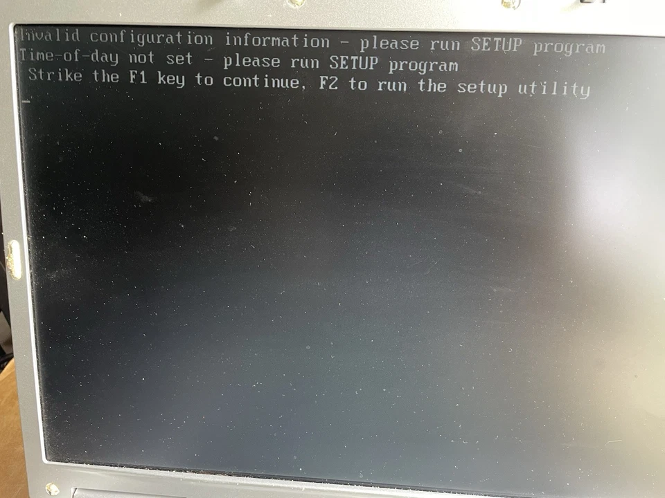 Laptop Dell Inspiron 6000 Intel Celeron M 1,3 GHz 1 GB 40 GB WinXP de colección *LEER* Foto 2 de 4