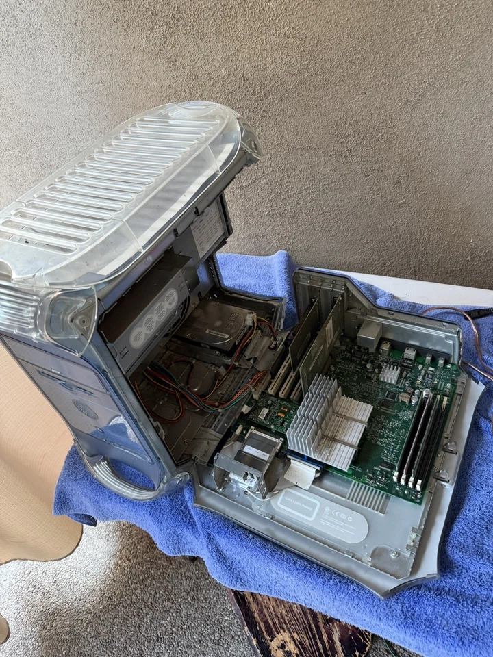 Vintage Apple Power Mac G4 M5183. Gray Tower PC Computer. Read Description - Image 2 of 4