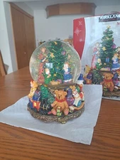 Kirkland Signature Musical Water Globe 18 Note Songs with Blower & Lighted