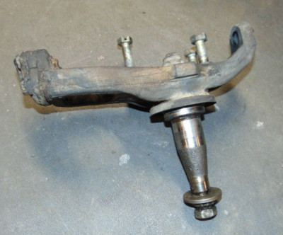 Front Left Steering Spindle Assembly off 1978 Jaguar XJS -Nice Clean Shape-Bus