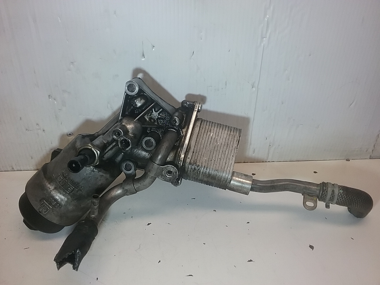 2012-2016 Chevy Cruze Engine Oil Cooler Filter Housing 55566784  