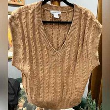 Cupcakes and Cashmere Sweater Vest Womens Medium Beige Cable Knit Preppy