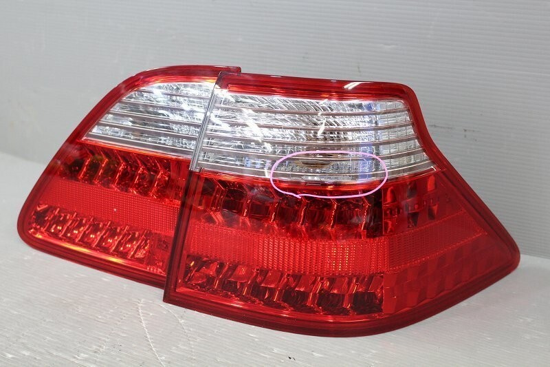 Toyota Crown Royal Saloon Right Tail lights GRS180 181 182 183 30
