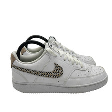 Nike Zapatos Mujer Talla 7.5 Air Force 1 Low United In Victory FN7323-100 Blanco