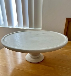 Willam Sonoma White Marble Round Cake Stand Matte Finish Solid Pedestal