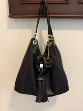 AUTHENTIC Michael Kors-Camden;Pebbled Black L...