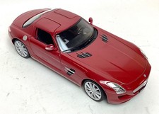 WELLY 1/24 Scale Diecast Red Mercedes-Benz SLS AMG 24025