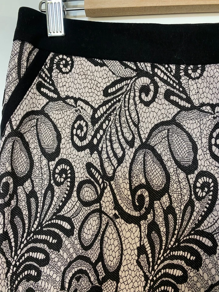 Calça social Worthington preta renda rosa ajuste reto tamanho 4 bolsos pequenos - Imagem 3 de 4