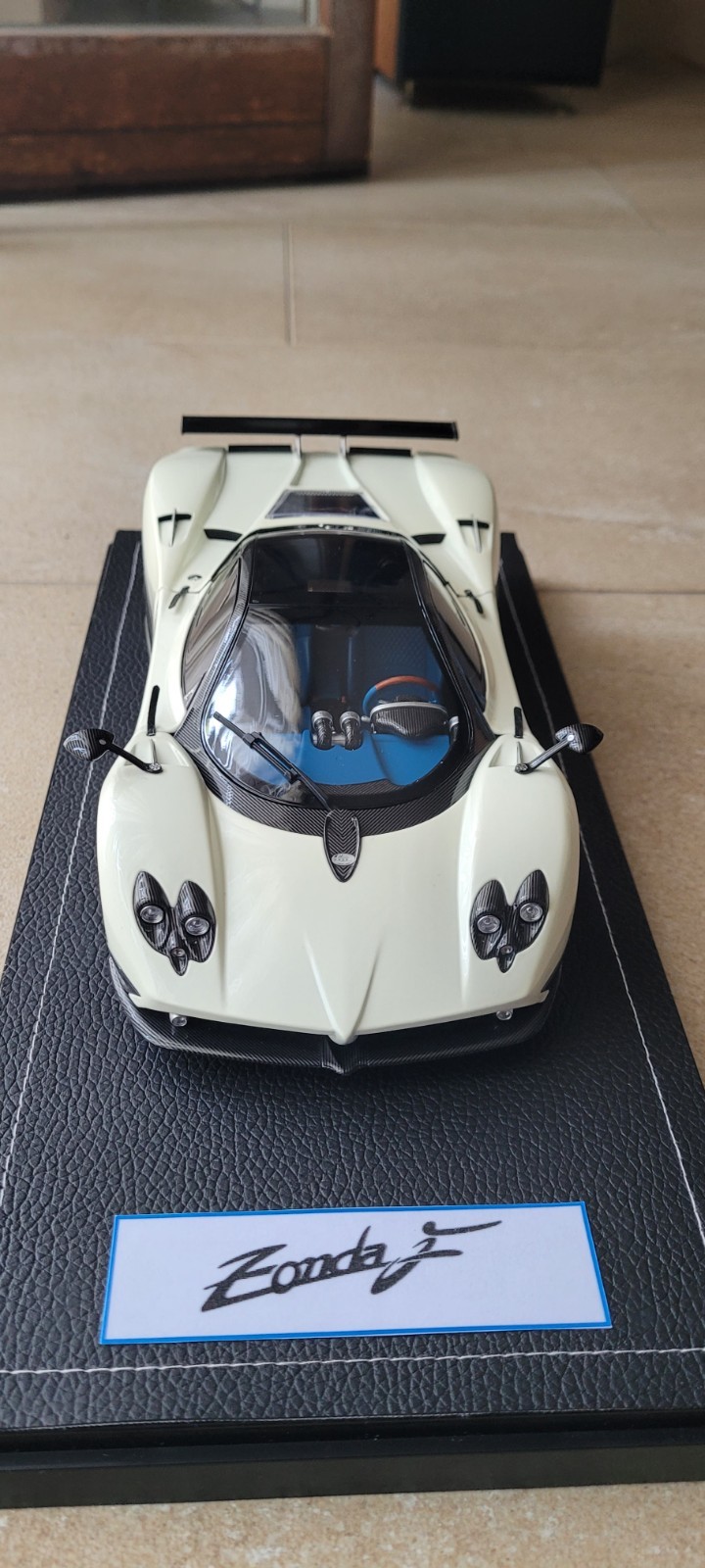 Almost Real Pagani Zonda F Bianco Fabriano 1/18