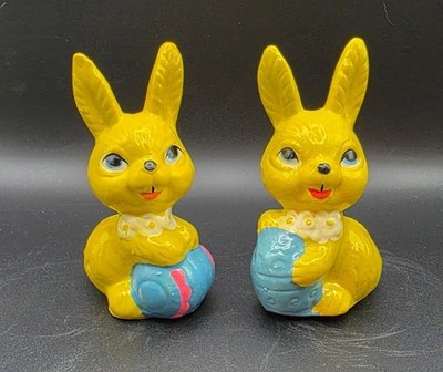 Vintage Retro Easter Bunny Figurine Set Made in Taiwan Yellow Blue Easter Eggs