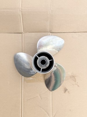 Suzuki 15 Spline Stainless Steel Propeller  16 x 20 Pitch RH 3 Blade DF200-300 