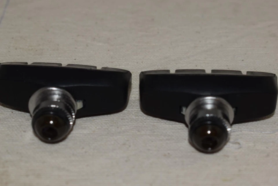 Shimano Cartridge Brake Shoes Pads 1 Pair for cantilever exage LX DEORE NOS - Image 3 of 4