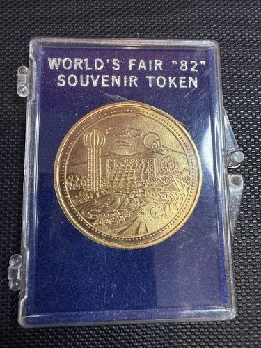 1982 Worlds Fair Knoxville Tennessee Souvenir Medal Token Coin
