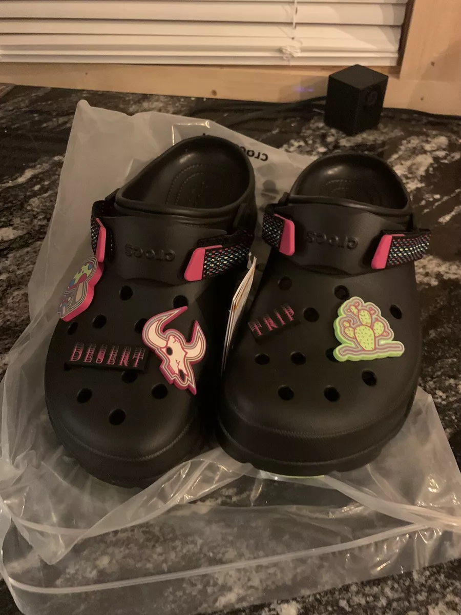 Black and pink crocs sale