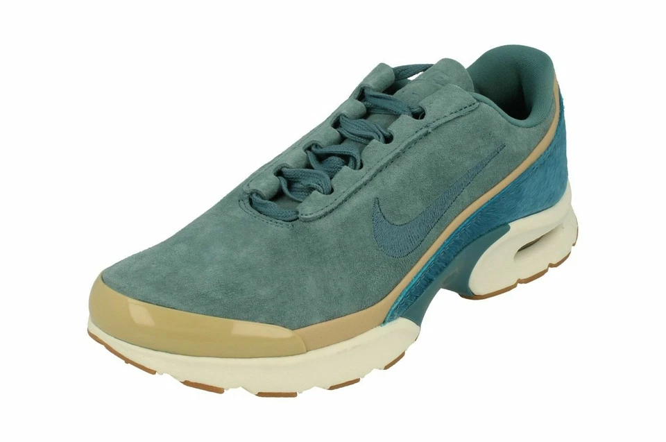 Nike Air Max Jewell Women's Sneakers