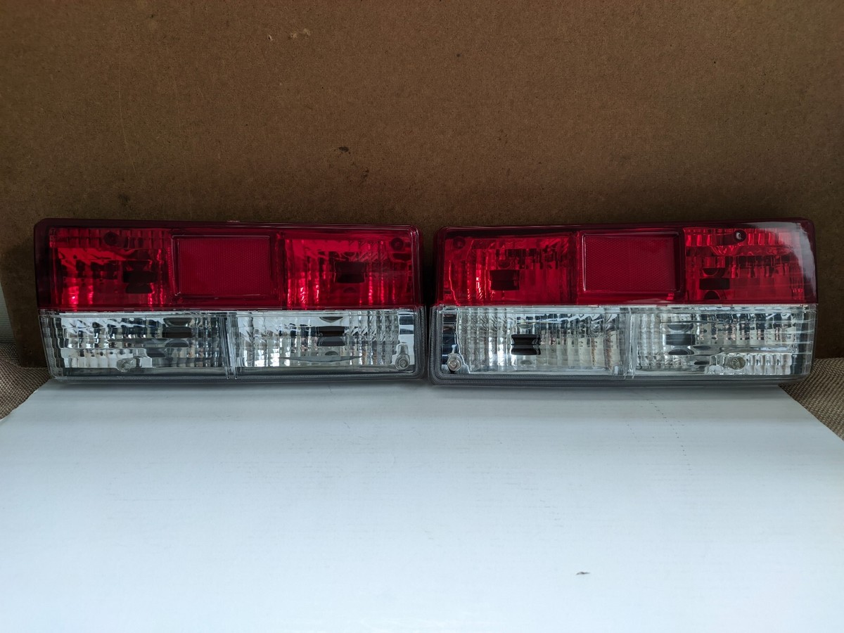 Lada 2107 Riva Rear Tail Light Assembly SET Left and Right Luces