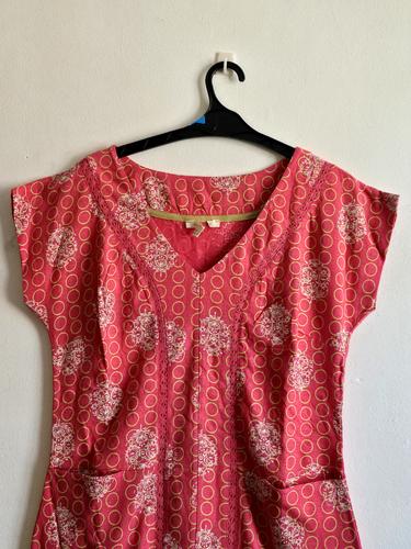 Ex White Stuff Women's Short Sleeve V Neck Penny Jersey Dress in Pink - Picture 2 of 5