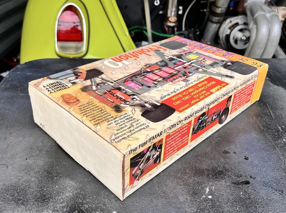 1994 Trinity RC 1:10 Evolution 10 On-Road Chassis ORIGINAL BOX ONLY - NO KIT - Image 4 of 4