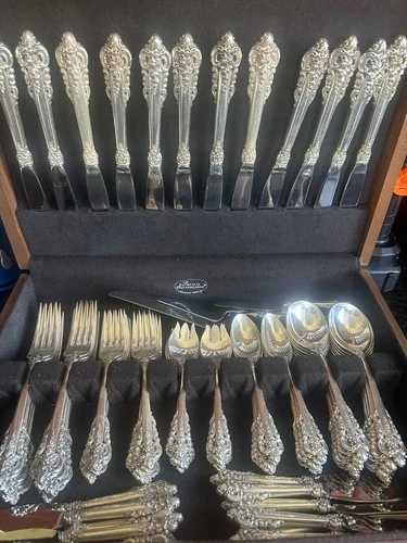WALLACE GRANDE BAROQUE 12 PLACE 106  PIECE STERLING SILVER FLATWARE SET