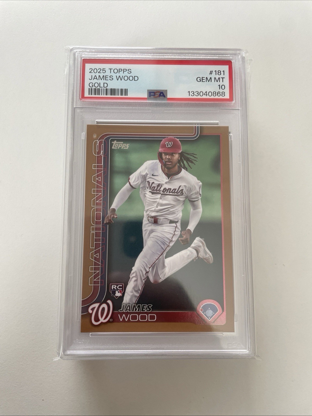 2025 Topps Series 1 James Wood #181 Gold / 2025 (RC) PSA 10