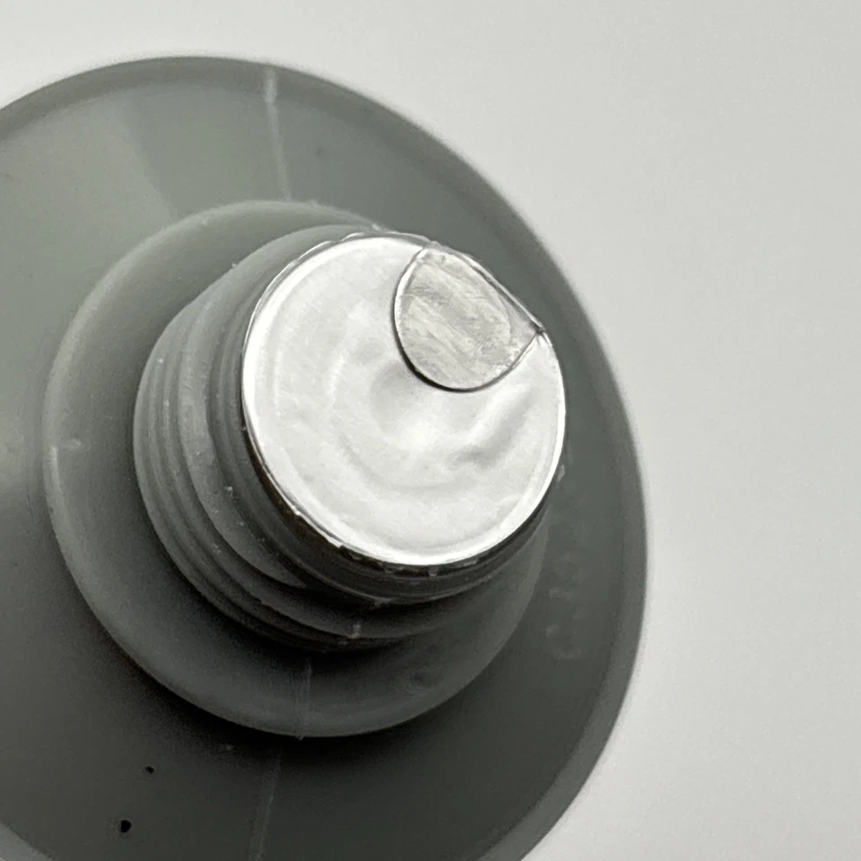 ¡NUEVO/SELLADO! REN - Clean Skincare Evercalm Leche Limpiadora Suave 50 ml/1,7 fl oz Foto 4 de 4