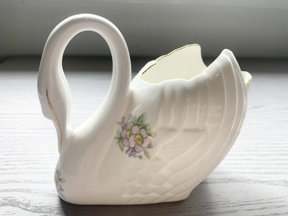 ROYAL TARA Vintage Bone China Swan Vase White Purple Floral Set Ireland Gilt - image 2 of 4