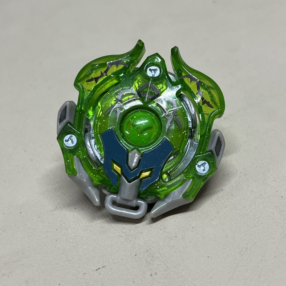スリーブ付き　ドロマーミズガミ　ロストクルセイダー HASBRO Beyblade Burst SlingShock E4743 Thorns-X Minoboros M4.0