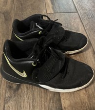 Nike Kyrie Irving negro/lima