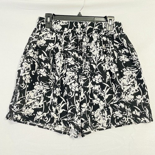 West Loop Shorts Black & White Floral Size S /M Women Elastic Waist Drawstring - Picture 2 of 9