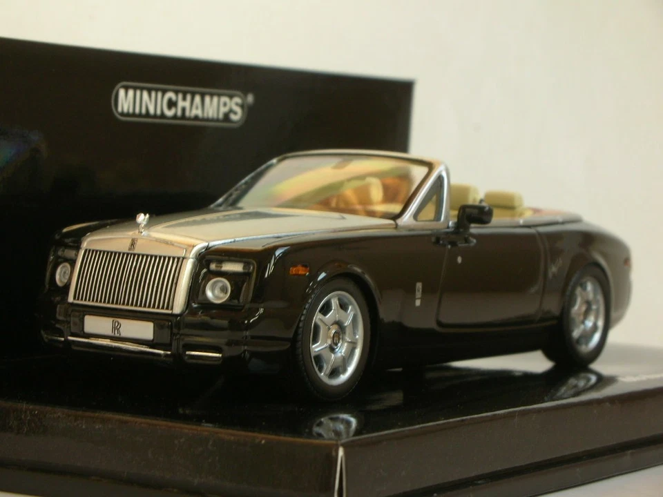 Minichamps Rolls-Royce Phantom Drophead Coupe die-cast model, 1/43 black/brushed - Image 2 of 4
