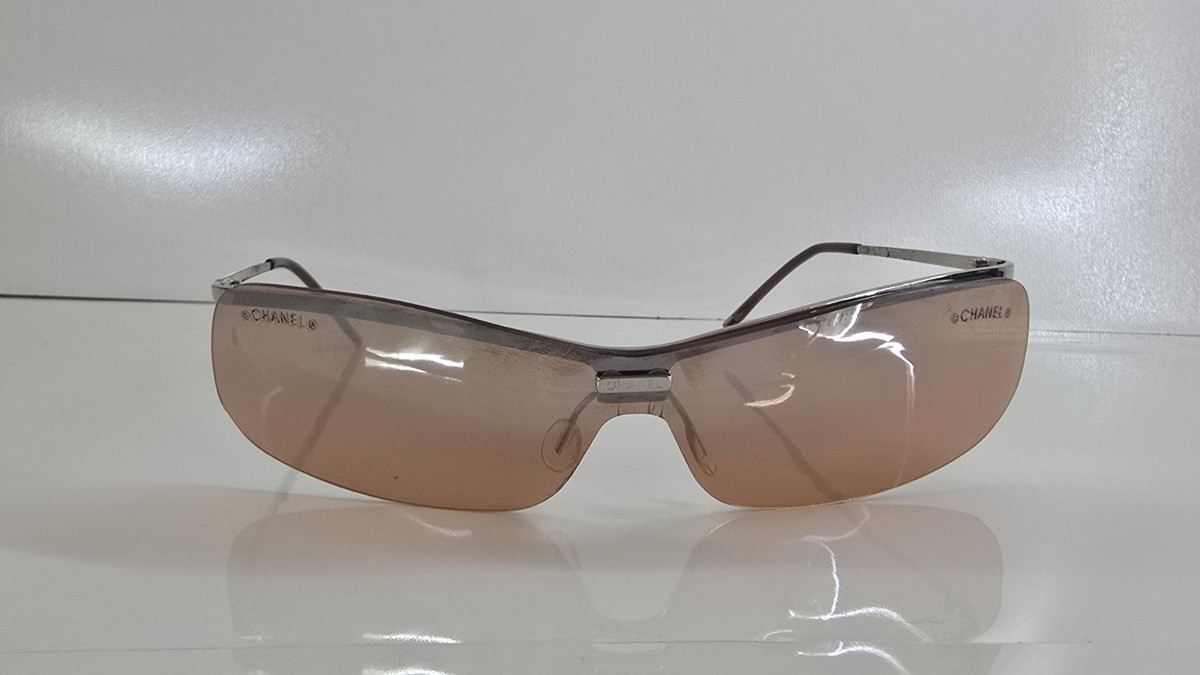 小物 CHANEL vintage sunglasses rim less Chanel 4043 Sunglasses Vintage 2000s Rimless Silver/orange Frame