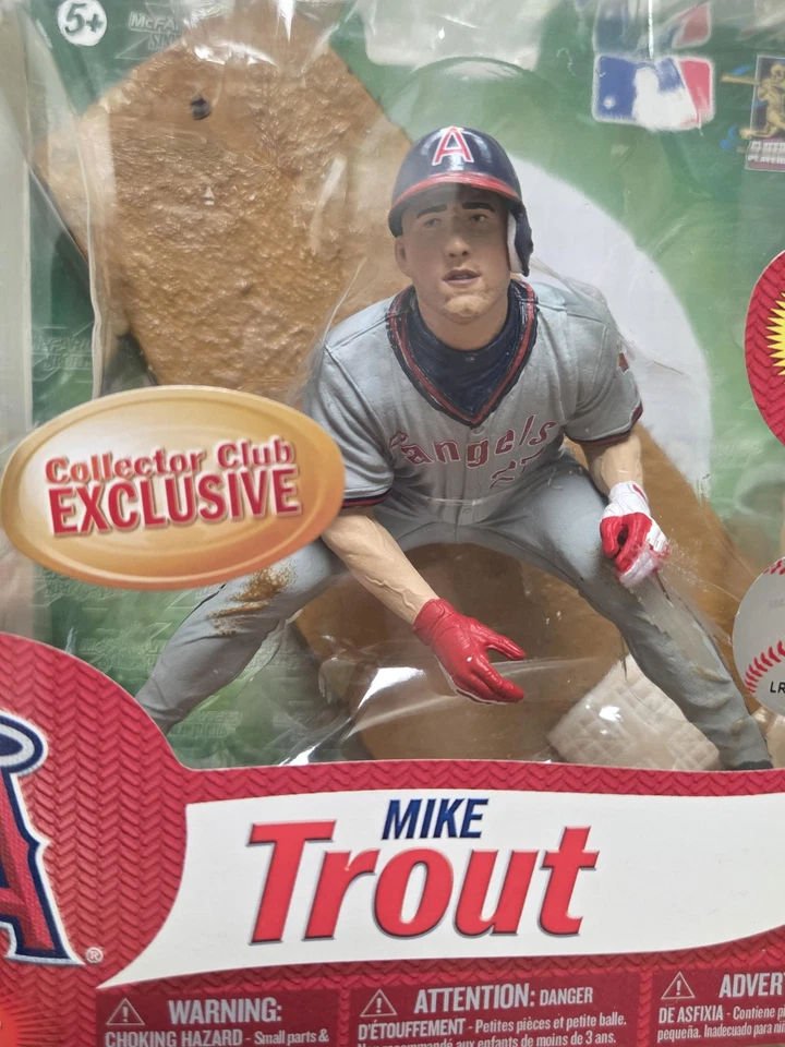 Los Angeles Angels Figure MLB Baseball Mike Trout Collector Club Exclusive Gold - Image 3 of 4