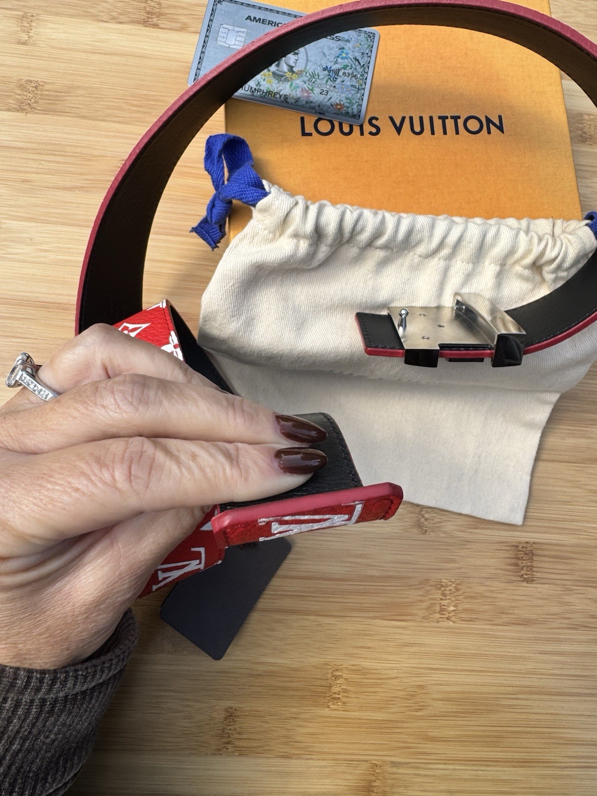 Louis Vuitton x Supreme Initiales Belt Complete Set – NWT (New With Tags)  RARE image 5