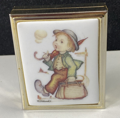 M.J. Hummel Schmuck-/Pillendose Keramikdeckel Metalldose mit Kunststoffeinsatz 7cm x 6cm