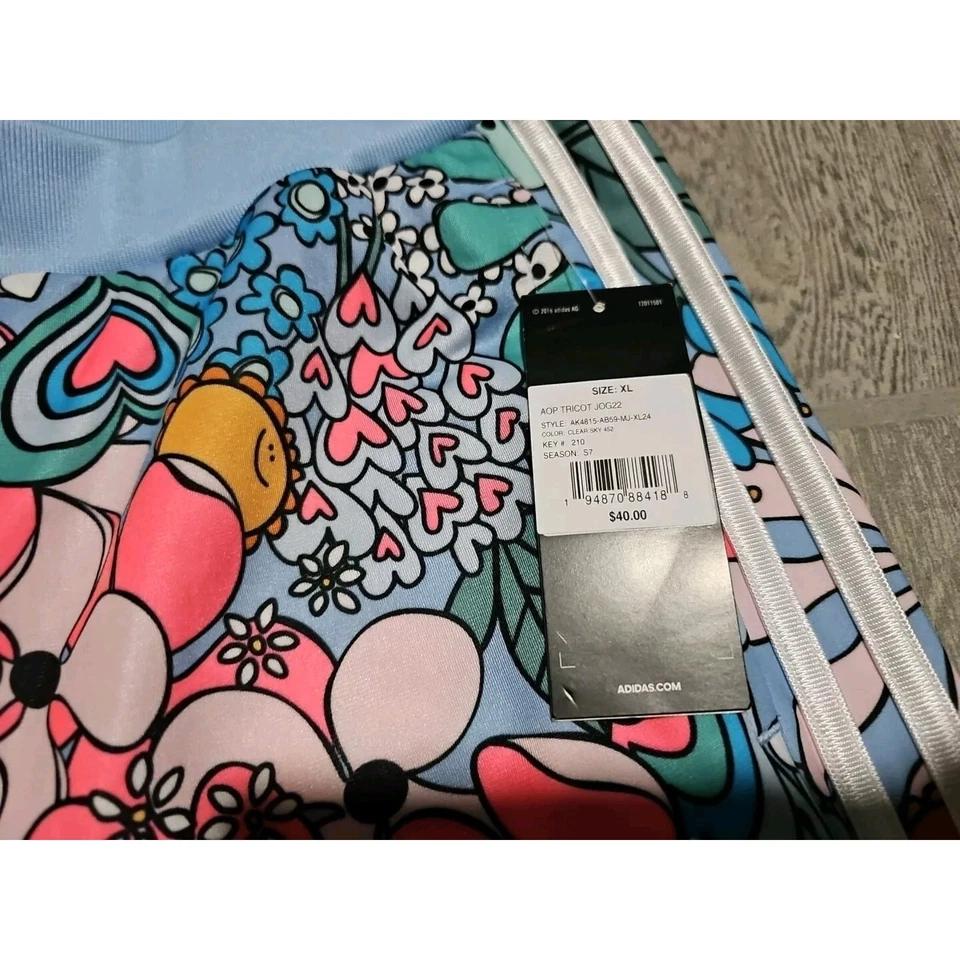 Adidas Joggers Niñas XL 16 Estampado Completo Tricot Floral Corazones Paz Signo Rayas Foto 3 de 4