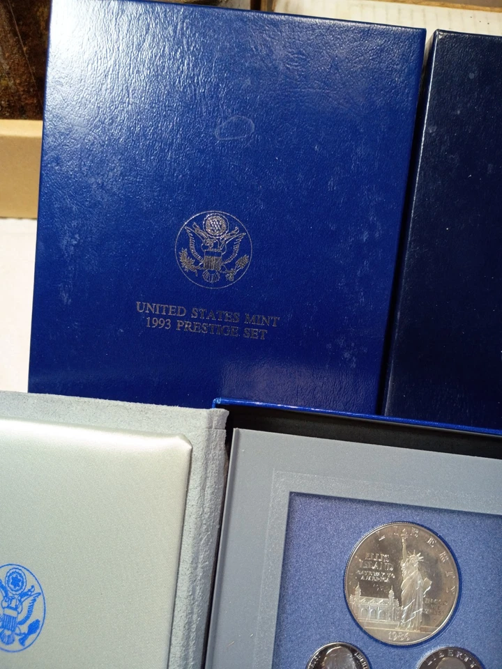 1986 1993 1994  3pc lot prestige set  silver dollar coin set - Image 4 of 4