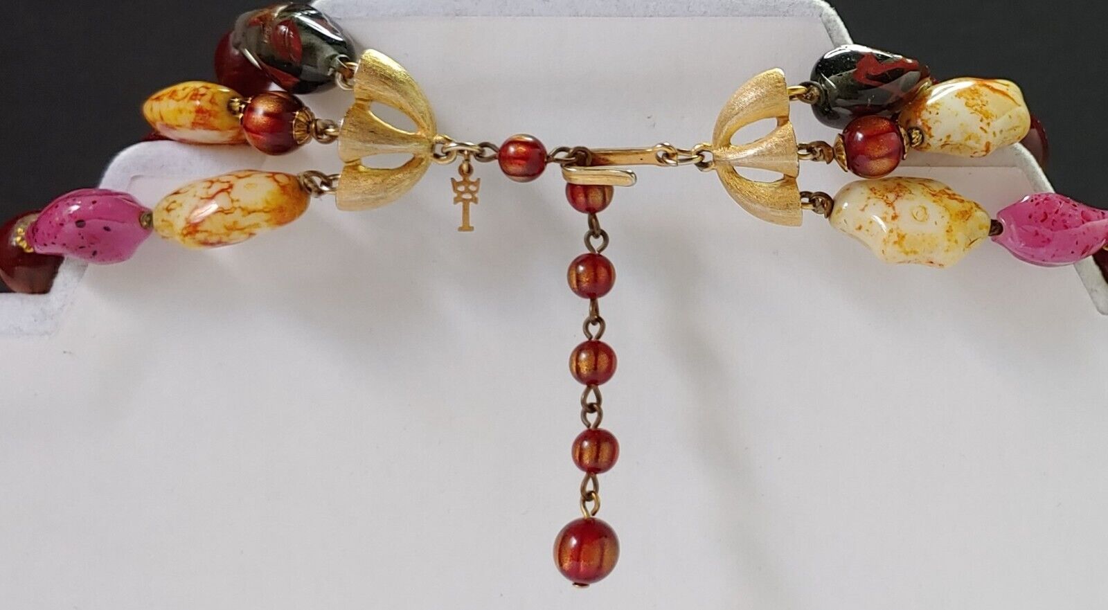 SIGNED Vintage 1950's Crown Trifari Necklace Mult… - image 3