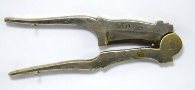 Vintage Collective Hand Gefertigt Messing Areca Nut Cracker Küche Tool. i12-229