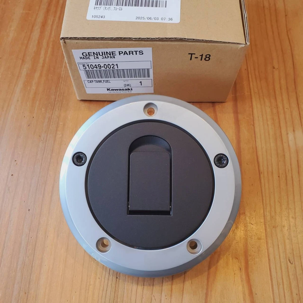 Motorcycle & Scooter Fuel Tanks for Kawasaki ZZR600 without