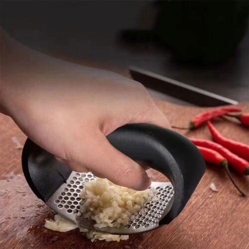 Garlic Press Crusher Manual Kitchen Stainless Steel Garlic Mincer - Picture 4 of 5